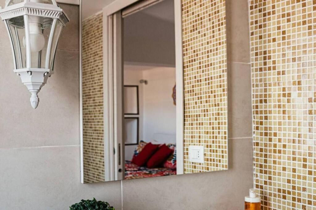 Apartamento Attico In Pieno Centro Storico Di CTA Exterior foto
