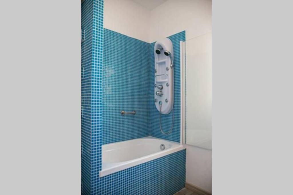 Apartamento Attico In Pieno Centro Storico Di CTA Exterior foto