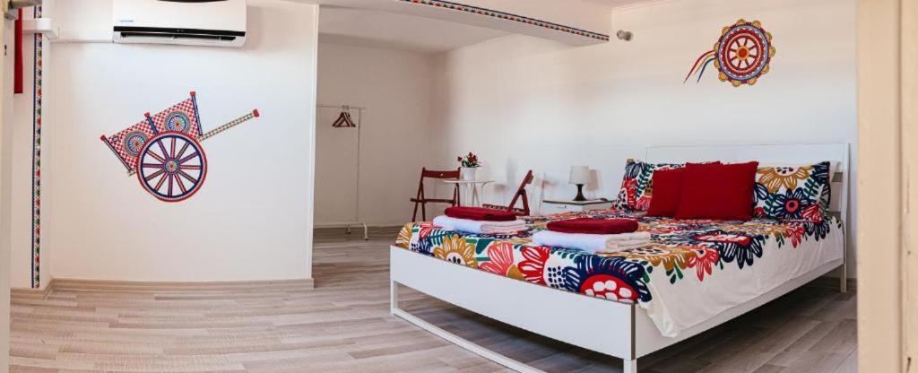 Apartamento Attico In Pieno Centro Storico Di CTA Exterior foto